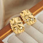Square Pleated Earrings - L’Heure Marquée 