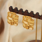 Square Pleated Earrings - L’Heure Marquée 