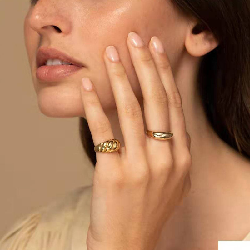 Women Titanium Steel Ring - L’Heure Marquée 