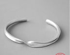 Women Twisted Bracelet - L’Heure Marquée 