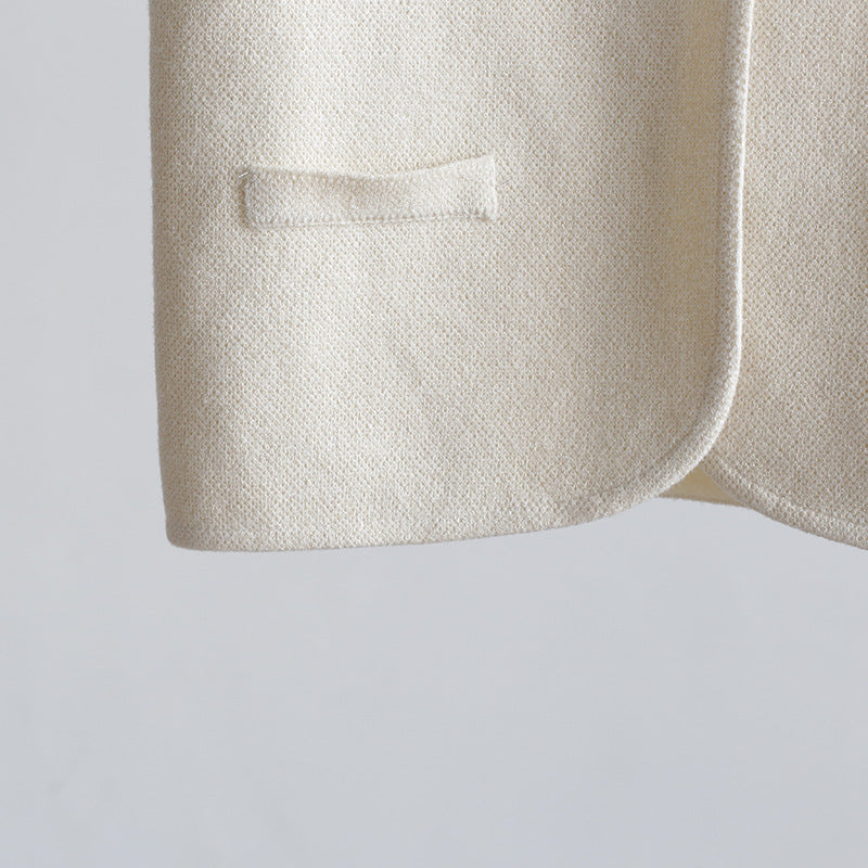 Old Money Style Round Neck Golden Bean Buckle Knitted Vest - L’Heure Marquée 